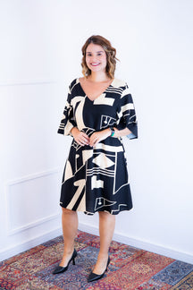 Vestido Decote V Manga Morcego em Viscolinho Sabrina